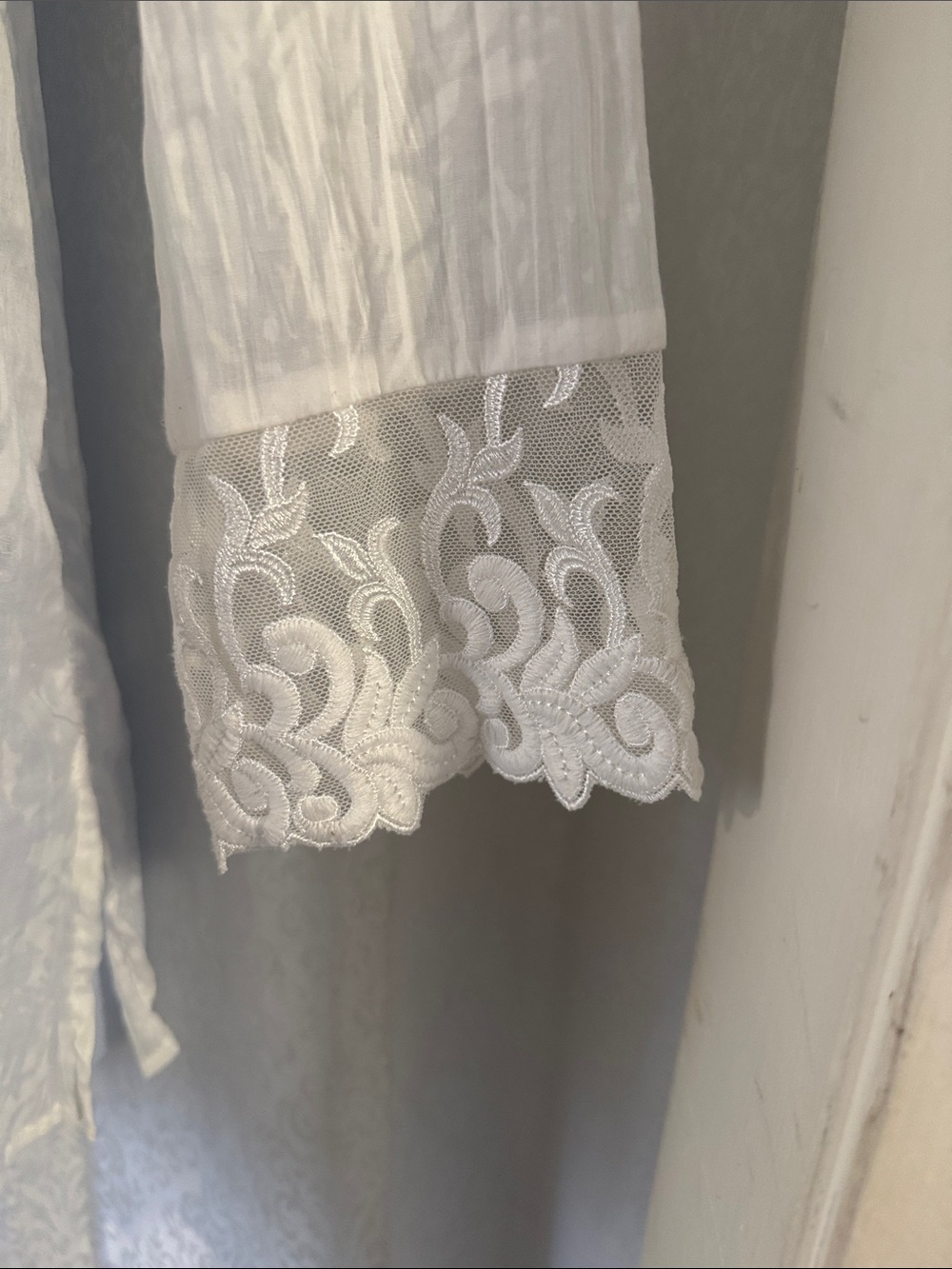 COLDWATER CREEK White Lace Yoke Front Tunic top Sz: XL - Picture 4 of 8